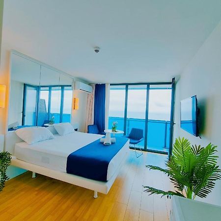 Orbi City Aparthotel Sea View บาทูมิ ภายนอก รูปภาพ